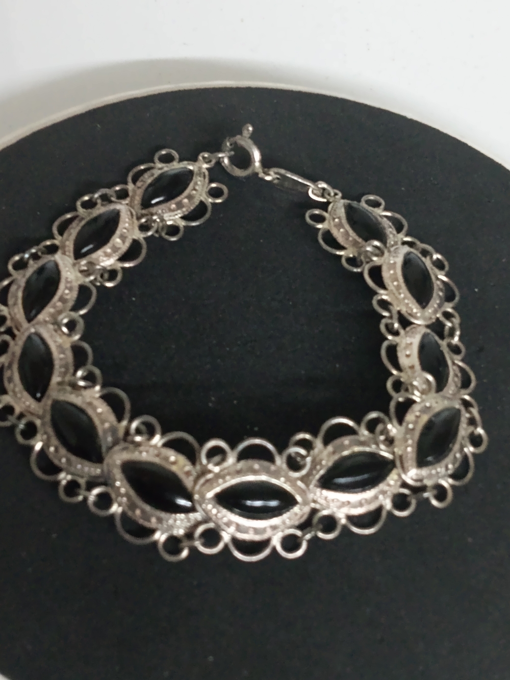 Elegant Vintage 825 Silver Bracelet with Black Marquise Stones